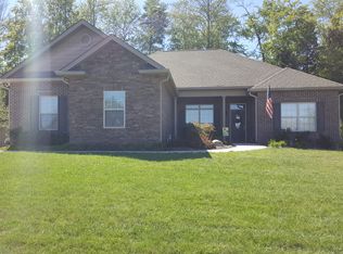 1119 Granada Dr, Lenoir City, TN 37772