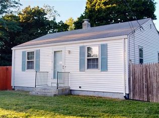 61 Easton Ave, Warwick, RI 02888