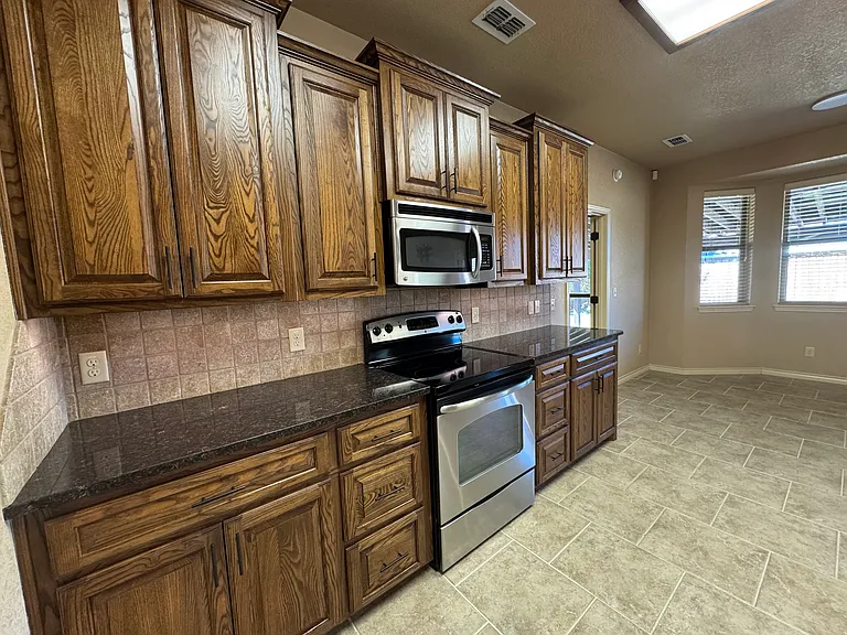 610 Benelli Dr — Photo 8