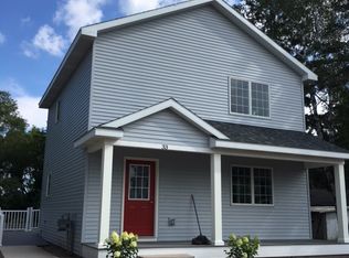 33 Bridge St, Petoskey, MI 49770