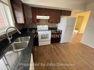 1306 Carol St APT A, Park Ridge, IL 60068