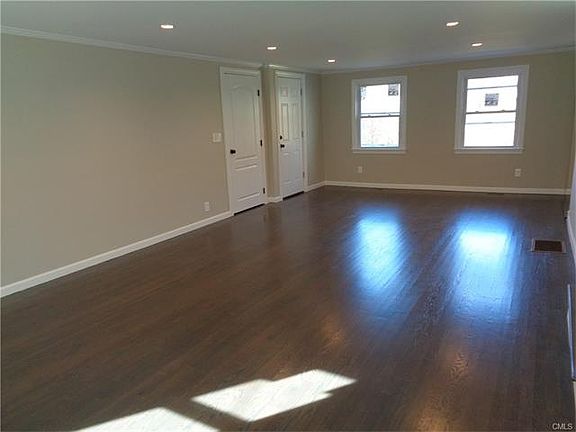 Spacious w/hardwood floors