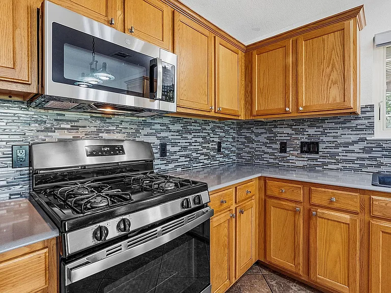 1109 Traci Michelle Dr — Photo 6