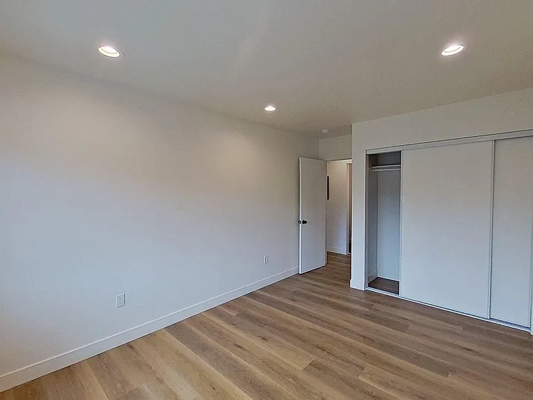 829 N Garfield St — Photo 123