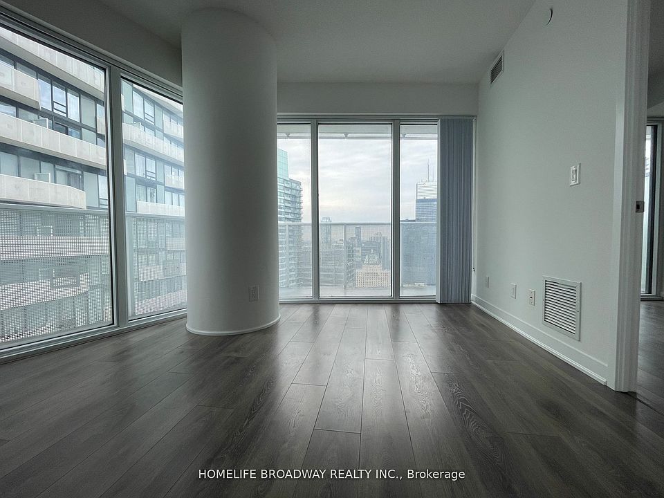 1st image of 88 Harbour St #4802