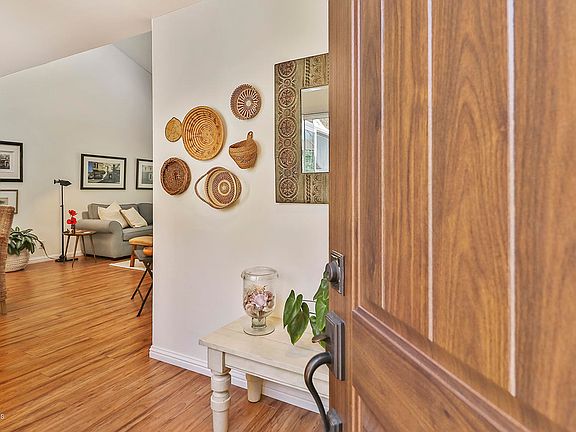 5th image of 2759 Lakewood Pl