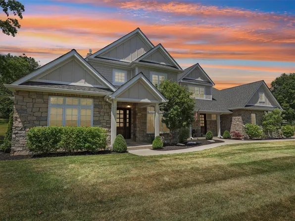 13 Meaux Mart Ln, Saint Louis, MO 63131