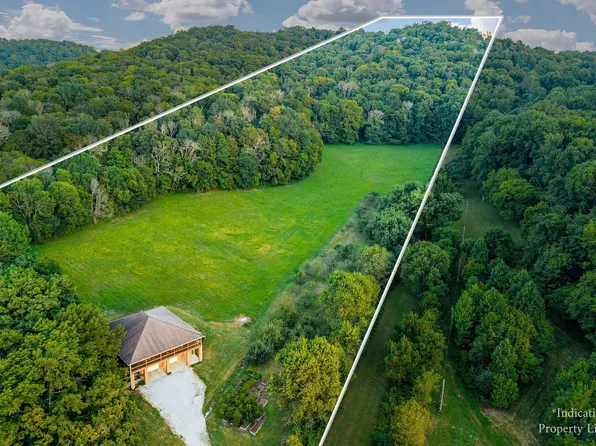 574 Hayes Ridge Rd, Lancaster, TN 38569