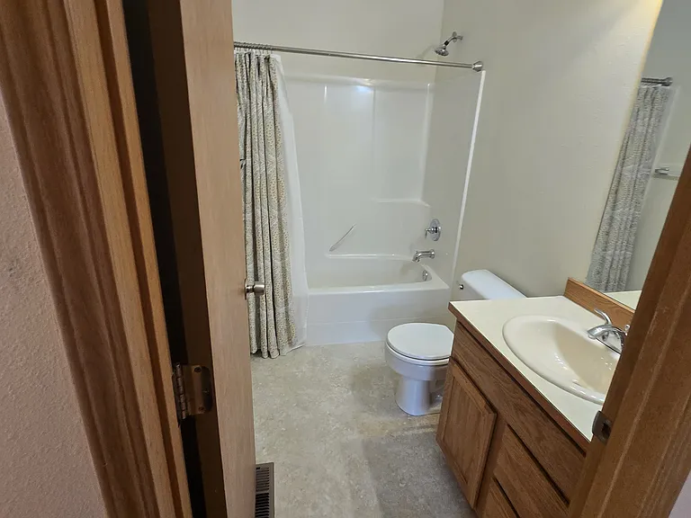 2425 N Coolwater Dr — Photo 4