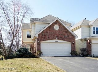 2265 Seaver Ln, Hoffman Estates, IL 60169