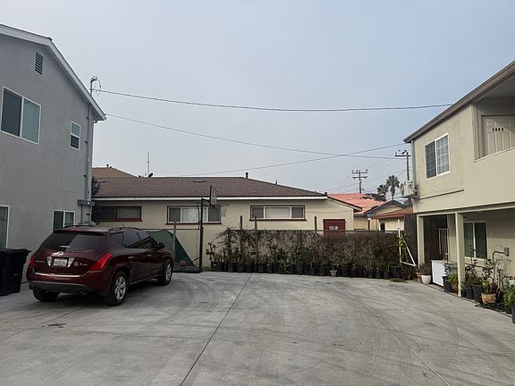 2nd image of 1241 W 95th St #4