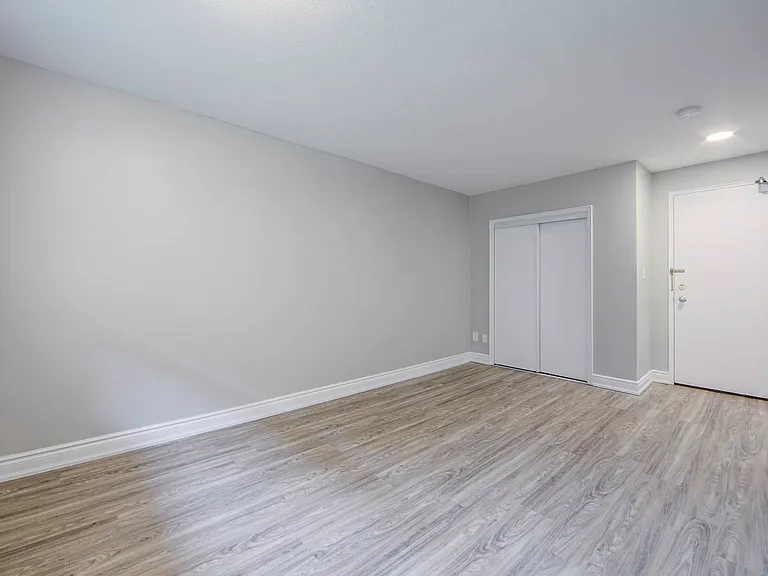 2788 Keele St — Photo 11