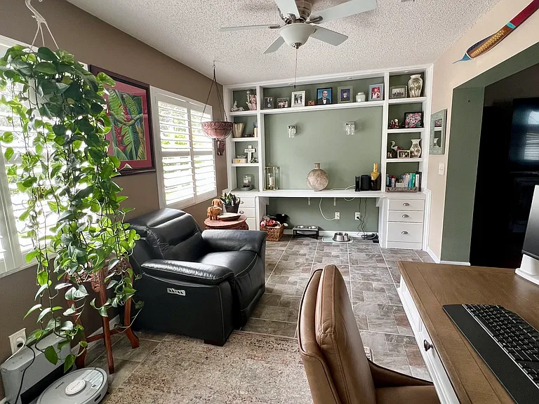 4335 Foxboro Dr — Photo 6