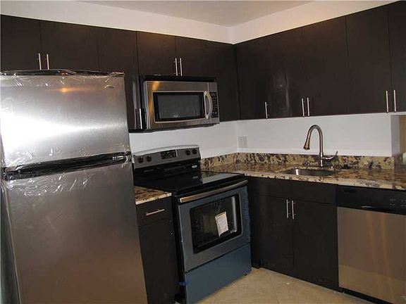 3rd image of 873 NE 195th St APT 207