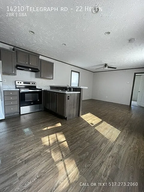 2 bed 1 bath mobile home $975 per month — Photo 3