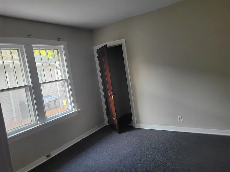135 S Elmwood Ave — Photo 23