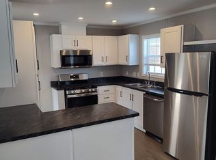 57925 Woodcreek, New Haven, MI 48048