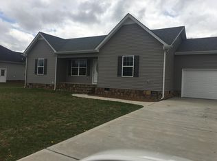 215 Williamsburg Circle, Tullahoma, TN 37388