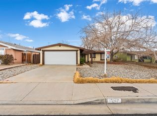 44147 Gingham Ave, Lancaster, CA 93535