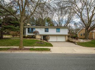 4909 Regent St, Madison, WI 53705