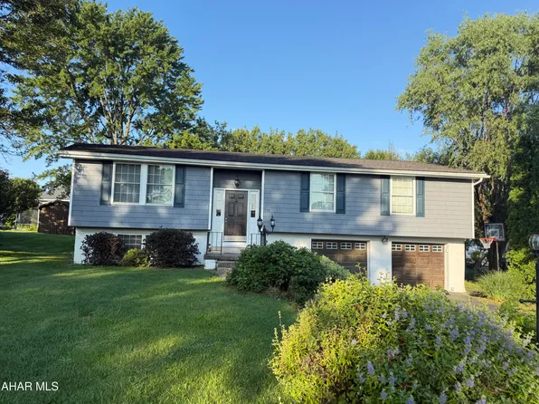 731 Orchard Dr, Duncansville, PA 16635
