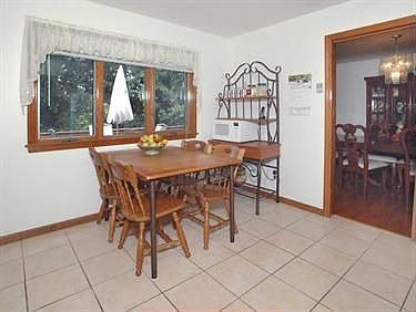 4th image of 4206 Summervale Ct