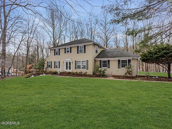 4th image of 103 Reids Hill Road