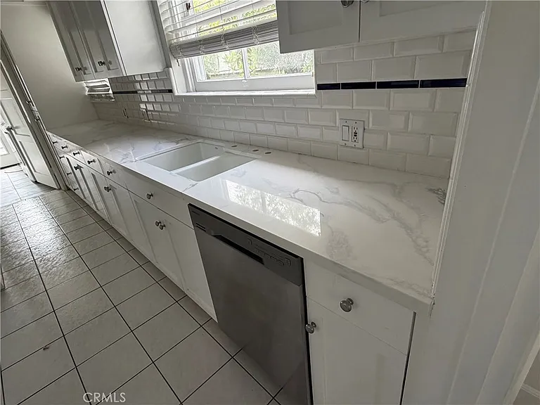 4423 Ethel Ave — Photo 10