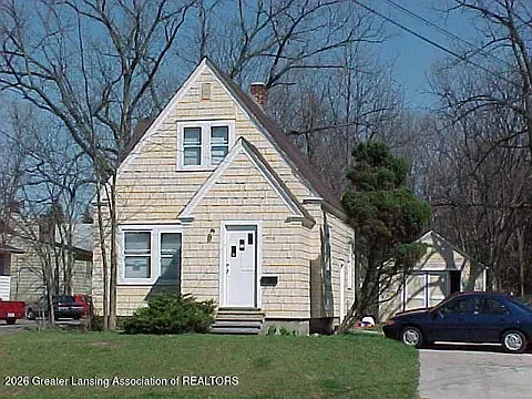 556 N Hagadorn Rd