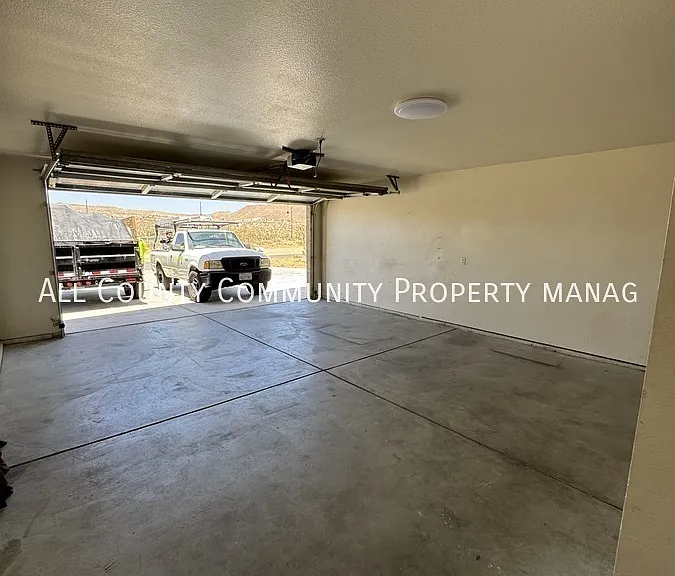 58439 Palisade Dr #B — Photo 14