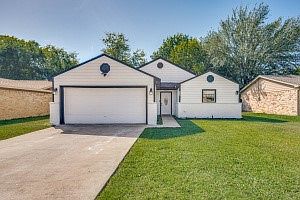 1st image of 3820 Royal Crest Dr