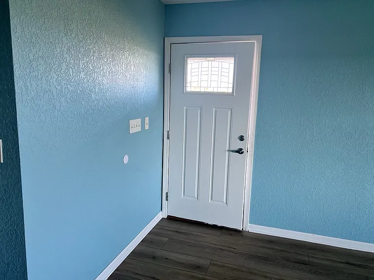 192 Griffin Ave — Photo 16