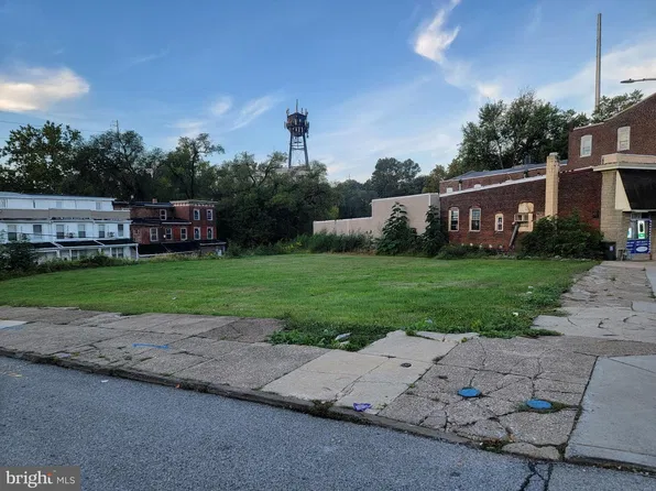 834 Main St, Darby, PA 19023