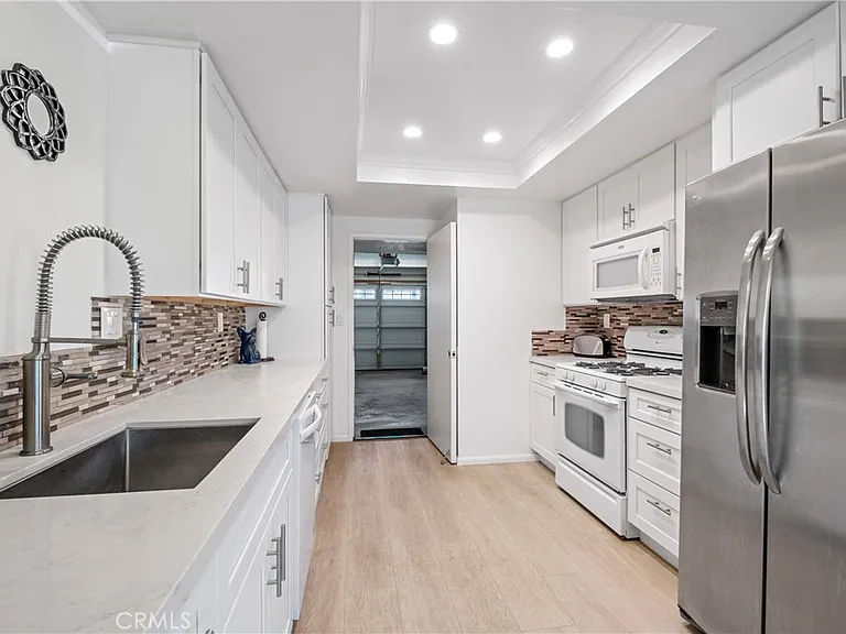 32338 Calle Linda — Photo 2