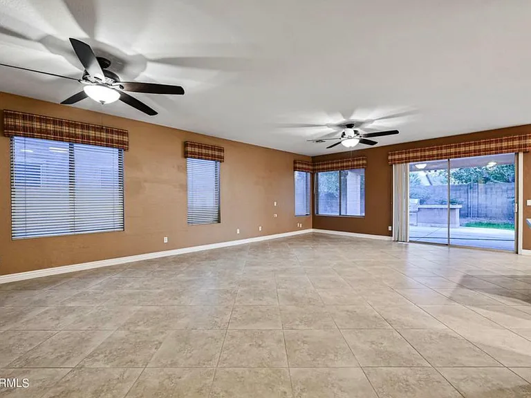 6780 W Amigo Dr — Photo 4