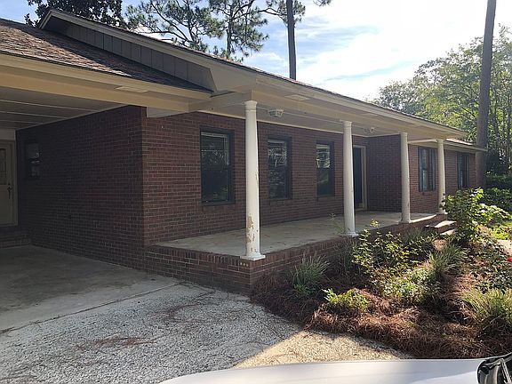 2nd image of 622 Ledgedale Cir