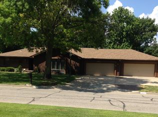 2867 W Columbine Ln, Wichita, KS 67204