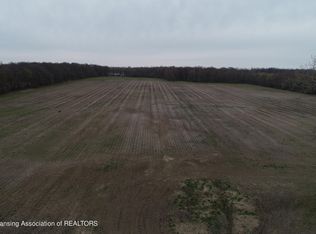 7640 Williams Rd, Lansing, MI 48911