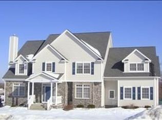 31 Logans Way, Hopewell Junction, NY 12533