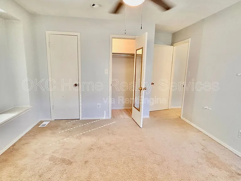 12109 Camelot Dr — Photo 20