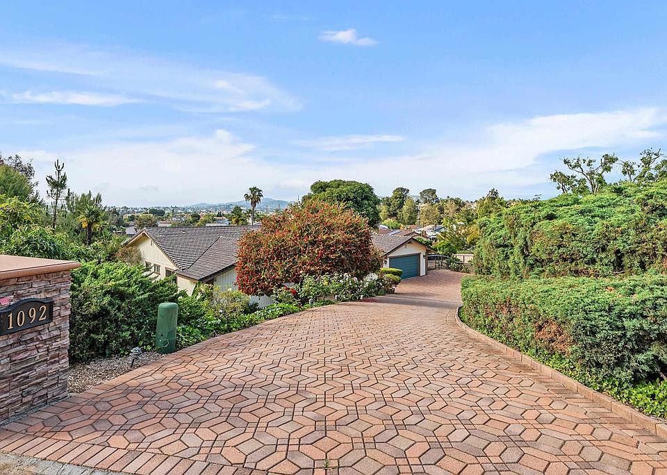 1st image of 1092 Serena Way