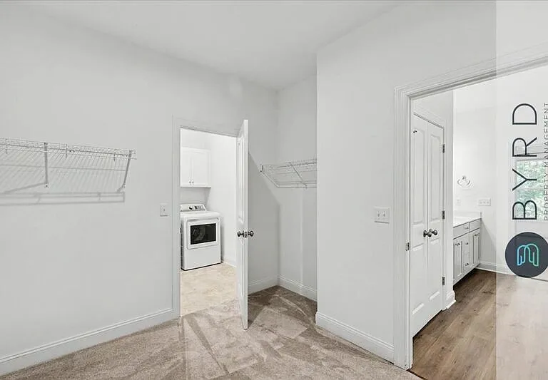 9001 Sharpe Ct — Photo 20