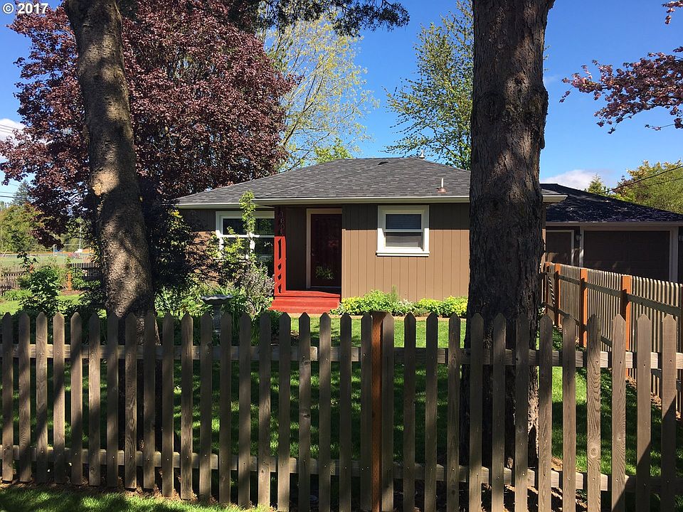 2nd image of 1801 Fulton St
