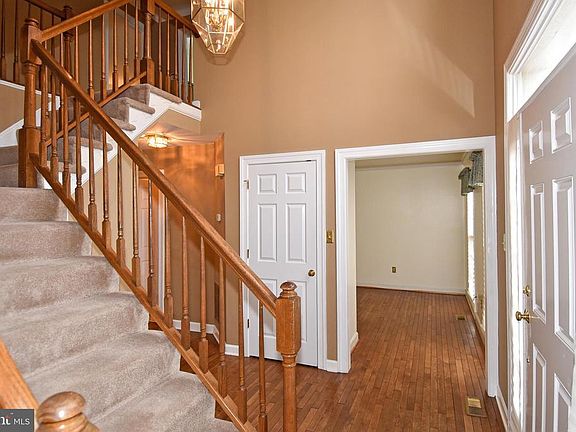 5th image of 6319 Drill Field Ct