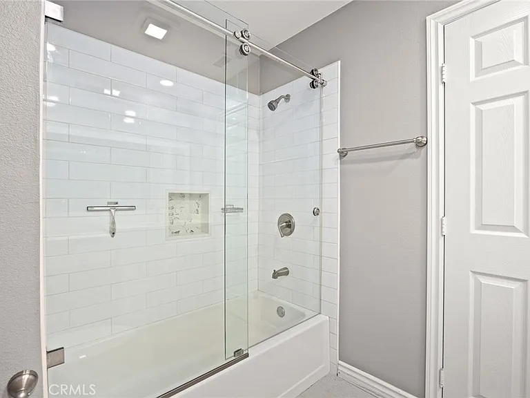 1641 Maywood Ave — Photo 19