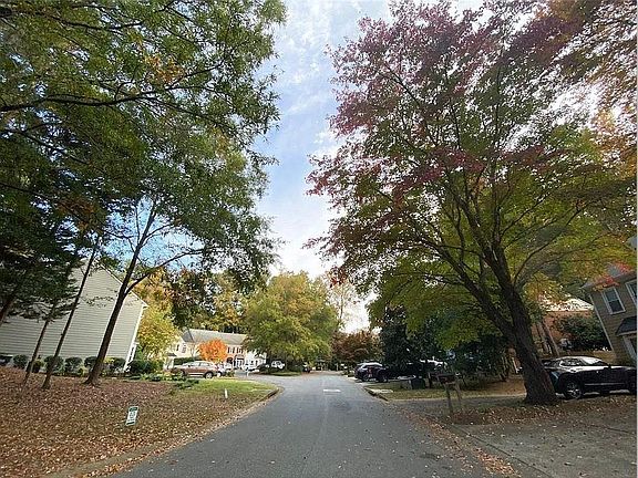 2nd image of 593 Saint James Walk SE #593