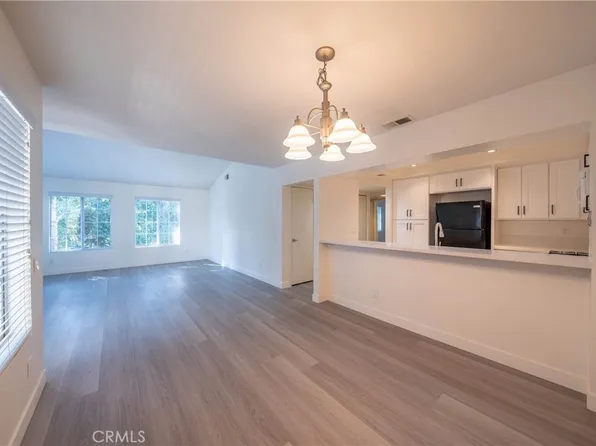 71 Woodleaf, Irvine, CA 92614