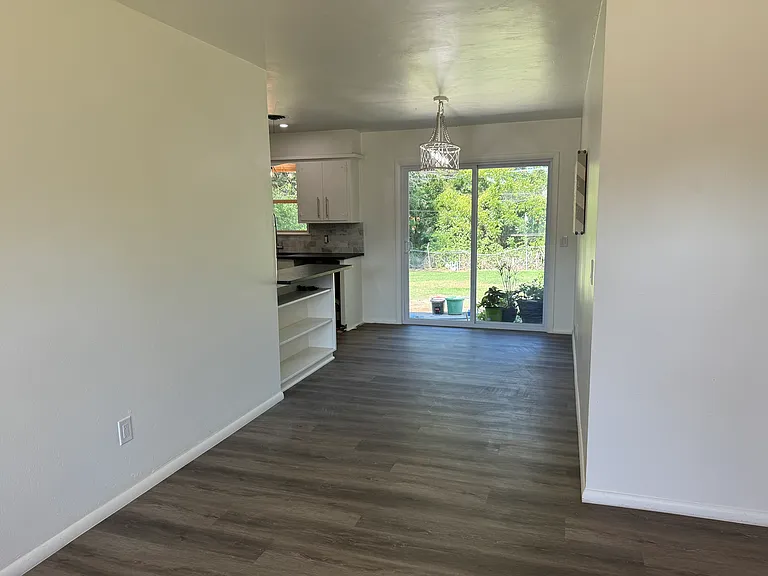 103 Kelly Dr — Photo 13