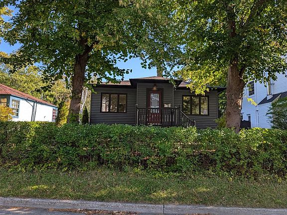 2nd image of 6 Elm Place