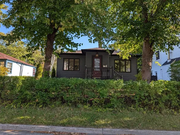6 Elm Place, St. John's, NL A1B2S5